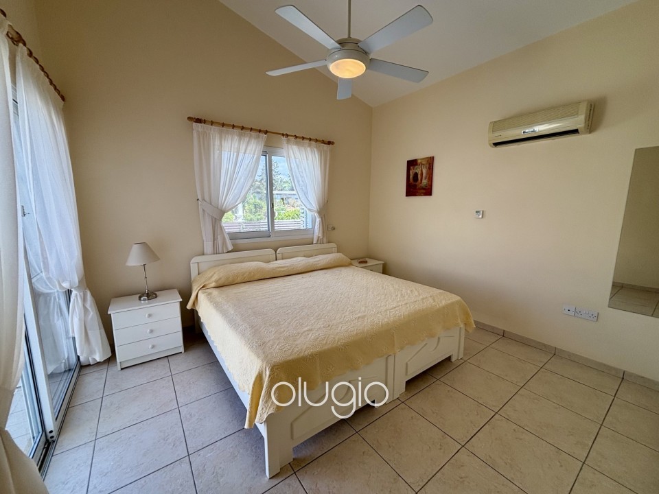 Detached Villa For Sale in Sea Caves - St.George