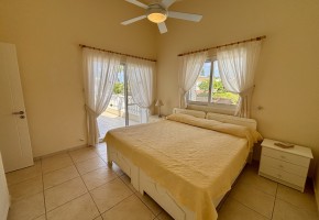 Detached Villa For Sale in Sea Caves - St.George
