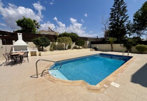 Detached Villa For Sale in Sea Caves - St.George