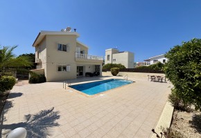 Detached Villa For Sale in Sea Caves - St.George