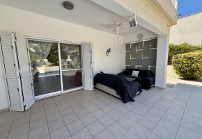 Detached Villa For Sale in Sea Caves - St.George