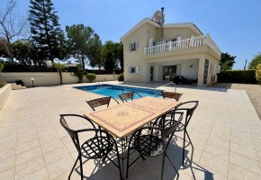 Detached Villa For Sale in Sea Caves - St.George