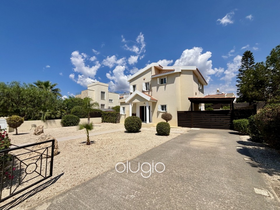 Detached Villa For Sale in Sea Caves - St.George