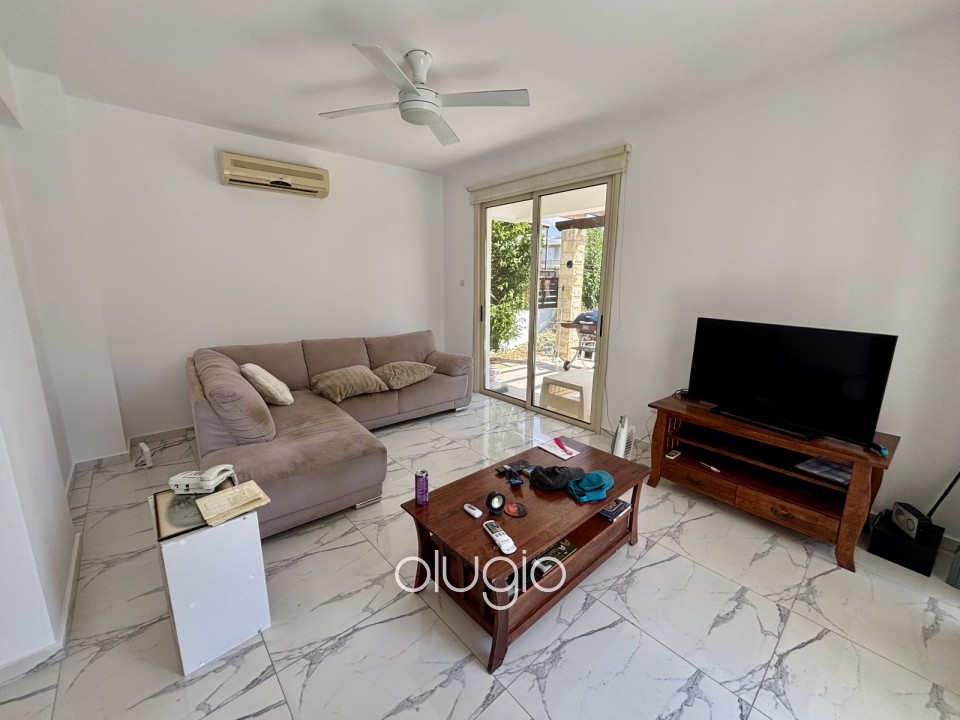 Detached Villa For Sale in Peyia
