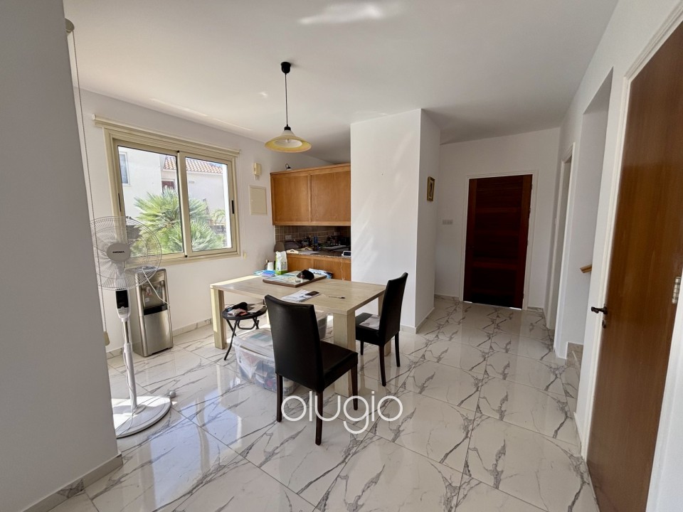 Detached Villa For Sale in Peyia