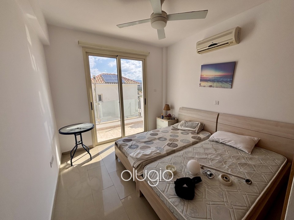 Detached Villa For Sale in Peyia
