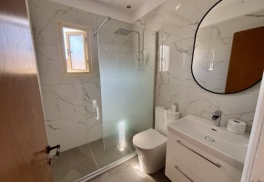 Detached Villa For Sale in Peyia