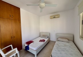 Detached Villa For Sale in Peyia