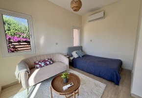 Studio For Sale in Peyia