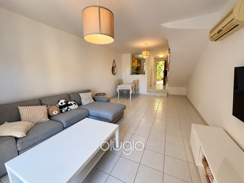 Town House For Sale in Peyia
