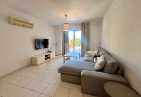 Town House For Sale in Peyia