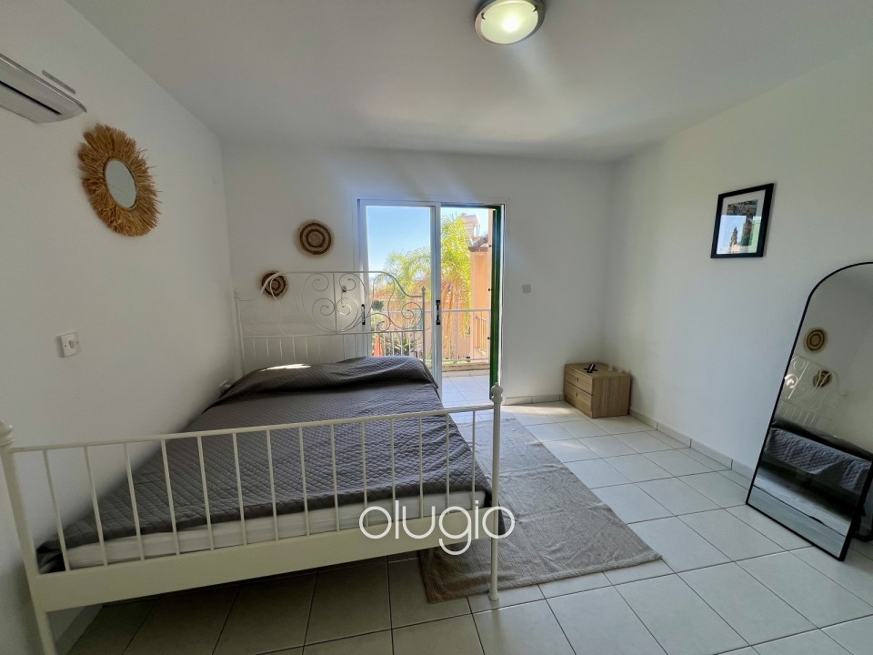 Town House For Sale in Peyia