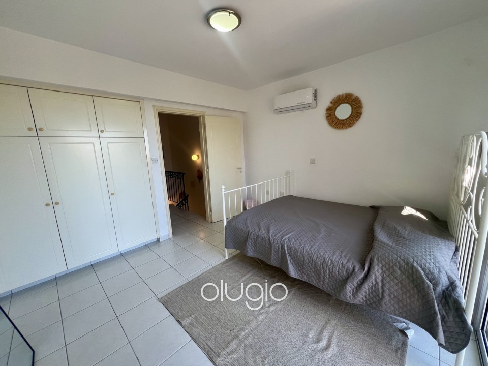 Town House For Sale in Peyia