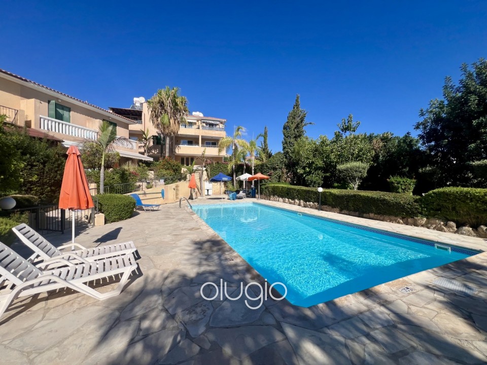 Town House For Sale in Peyia