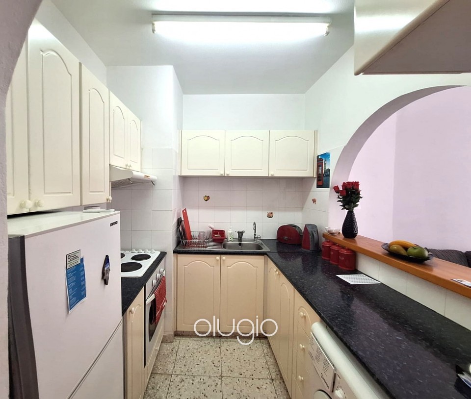 Apartment For Sale in Universal