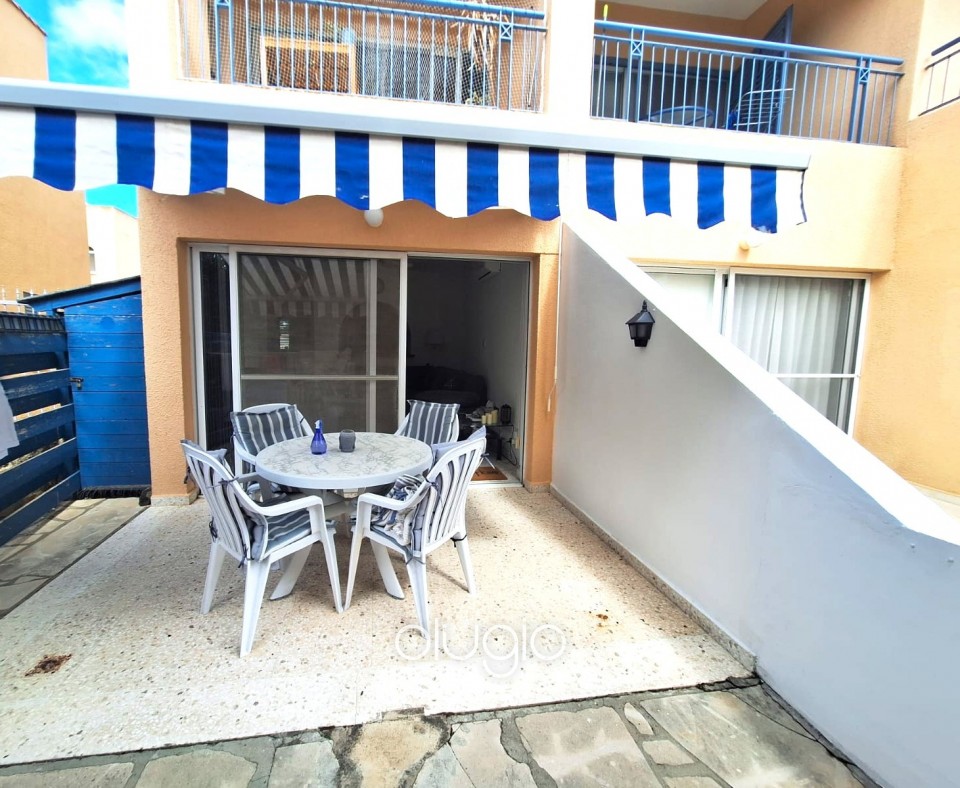 Apartment For Sale in Universal