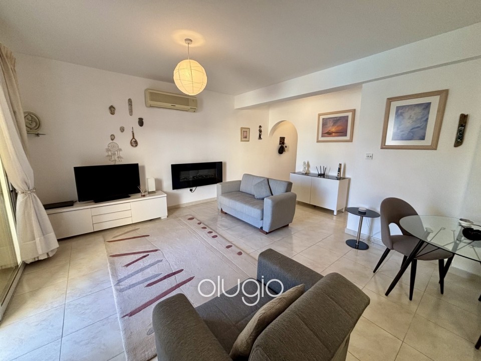 Apartment For Sale in Universal