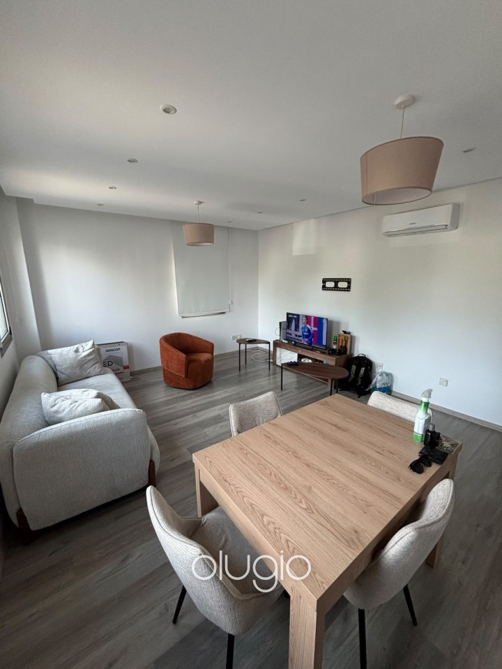 Detached Villa For Rent in Omonia