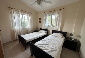 Detached Villa For Rent in Coral Bay