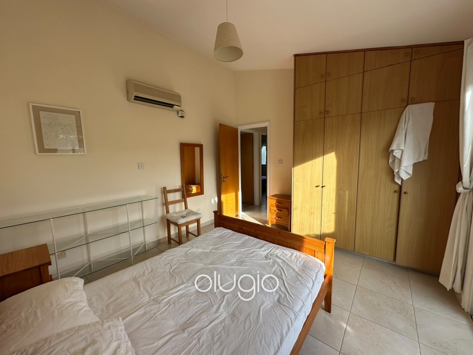 Detached Villa For Rent in Coral Bay