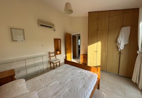 Detached Villa For Rent in Coral Bay