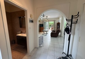 Detached Villa For Rent in Coral Bay