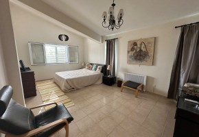 Detached Villa For Rent in Coral Bay