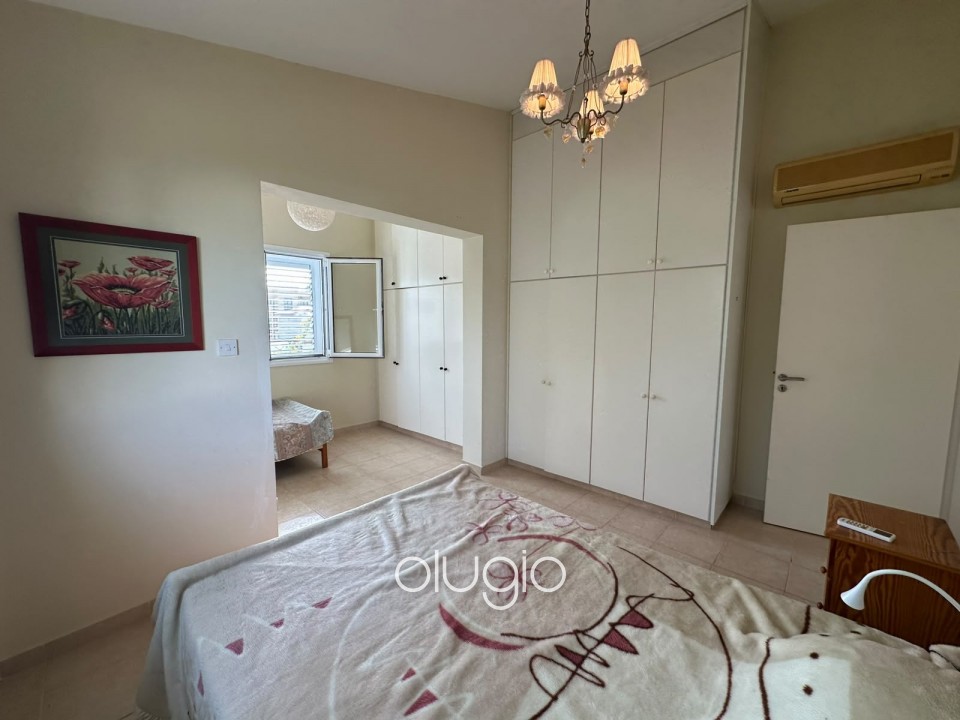 Detached Villa For Rent in Coral Bay
