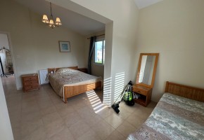 Detached Villa For Rent in Coral Bay