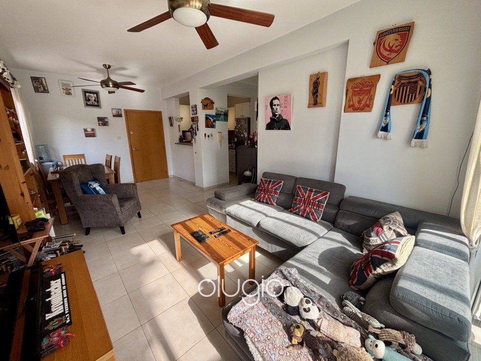 Apartment For Sale in Peyia