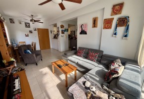Apartment For Sale in Peyia