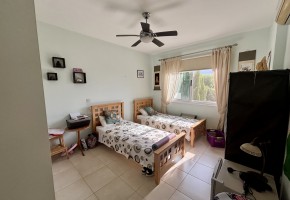 Apartment For Sale in Peyia