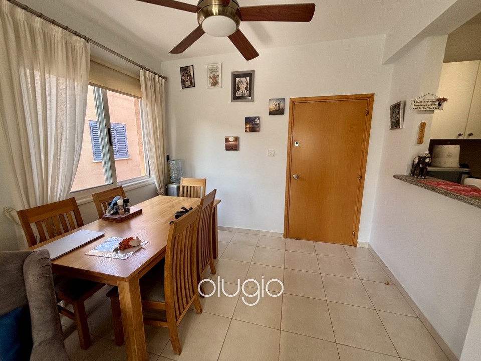 Apartment For Sale in Peyia