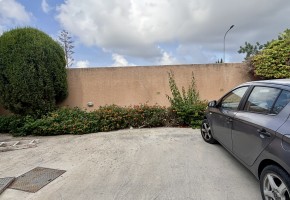 Apartment For Sale in Peyia
