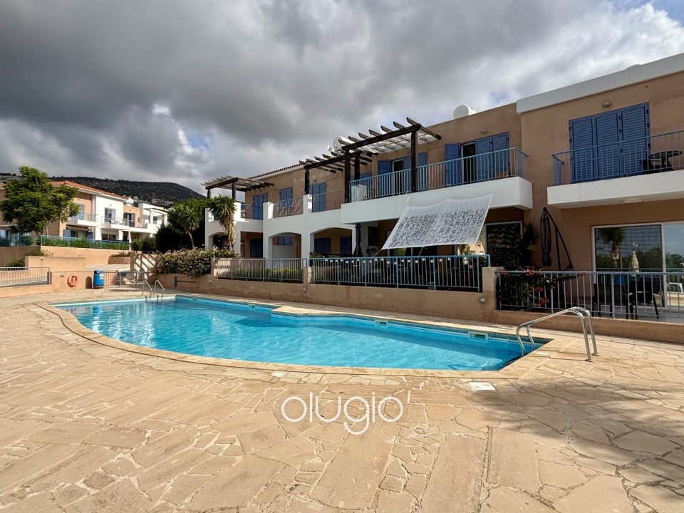 Apartment For Sale in Peyia
