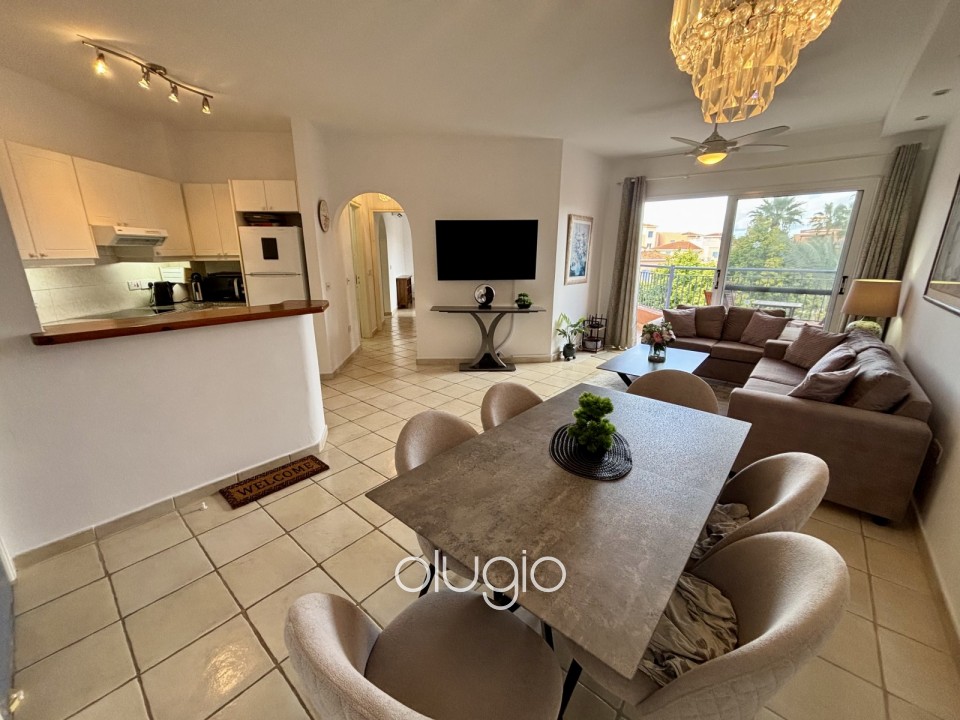 Apartment For Sale in Kato Paphos