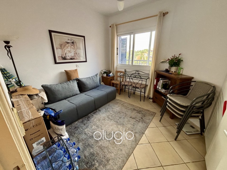 Apartment For Sale in Kato Paphos