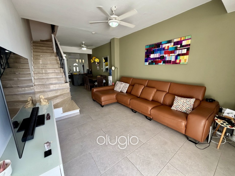 Town House For Sale in Peyia