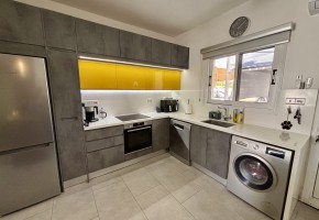 Town House For Sale in Peyia