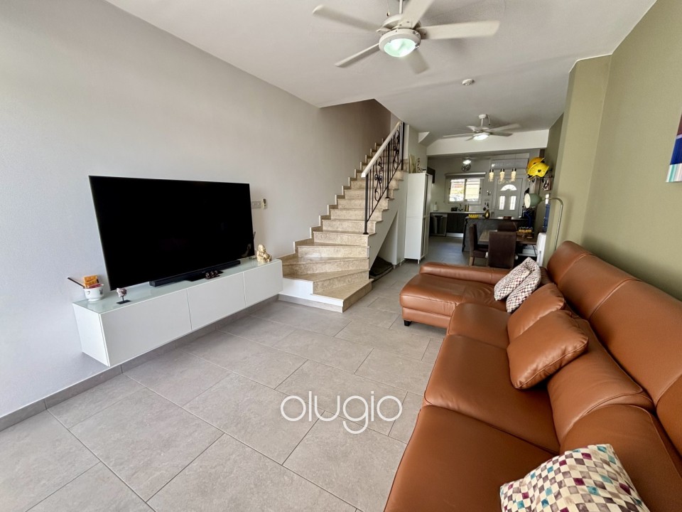 Town House For Sale in Peyia