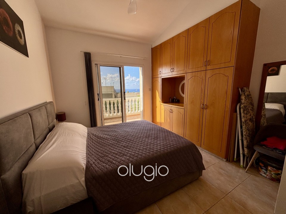 Town House For Sale in Peyia