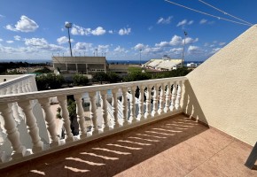 Town House For Sale in Peyia