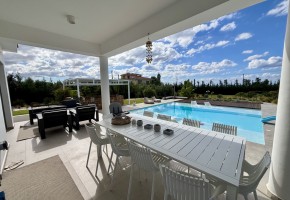 Detached Villa For Sale in Sea Caves - St.George
