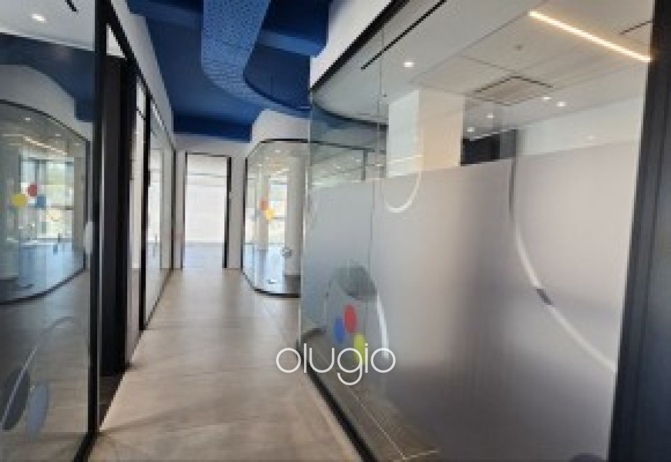 Office  For Sale in Anavargos