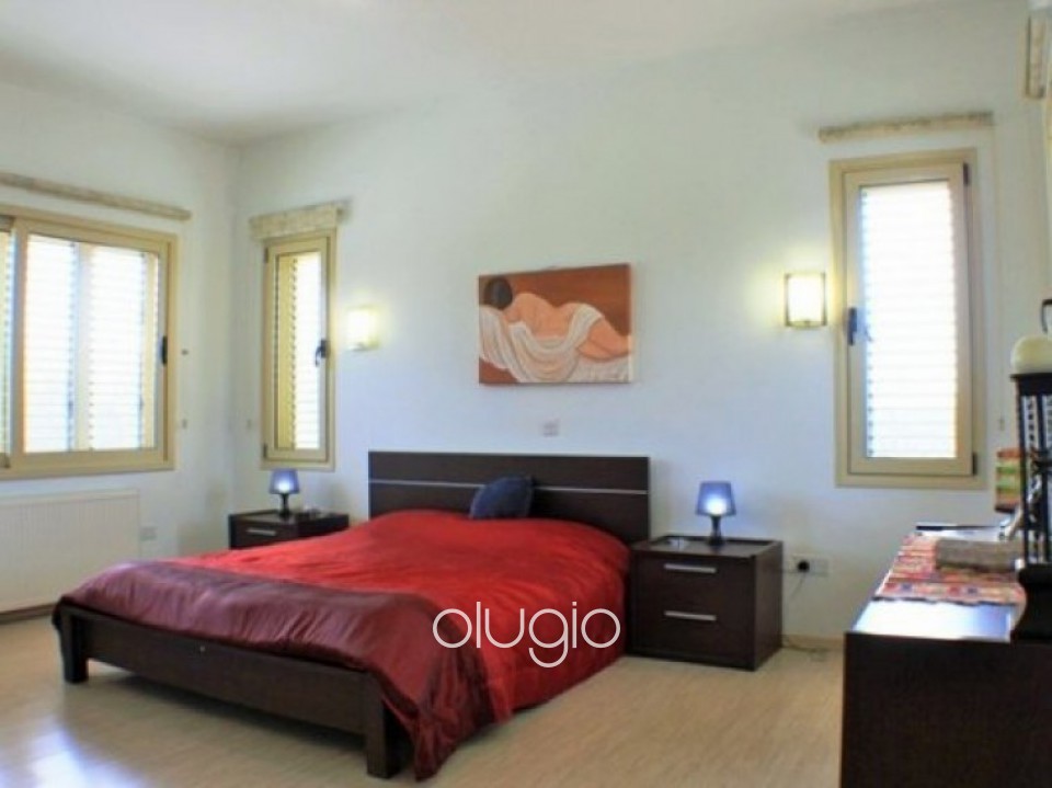 4 Bedroom Villa in Polemi, Paphos