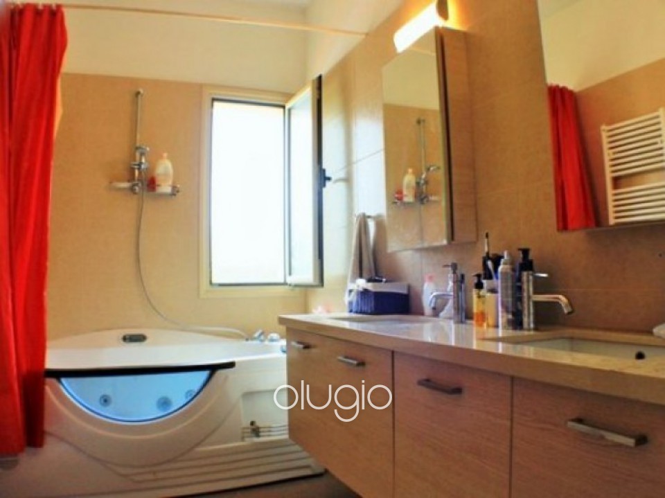 4 Bedroom Villa in Polemi, Paphos