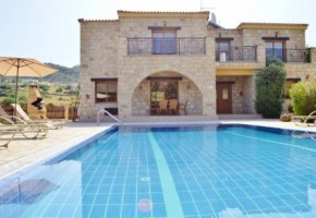 4 Bedroom spacious villa, Argaka, Paphos