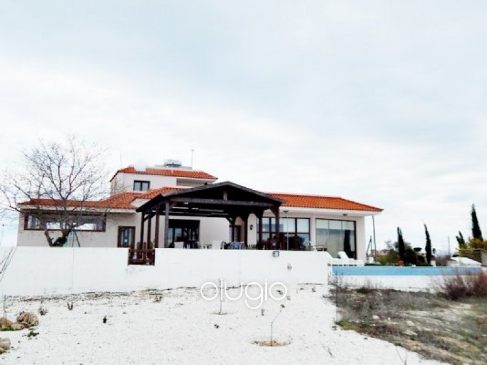 Smart 4 Bedroom House in Koili