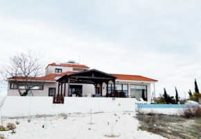Smart 4 Bedroom House in Koili