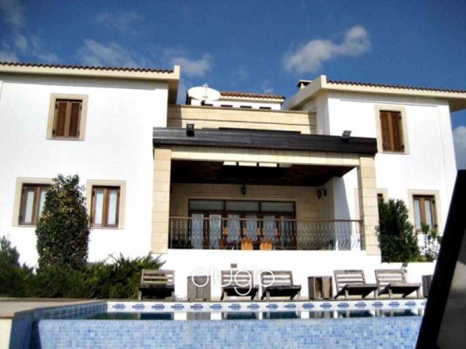 4 Bedroom Villa + 1 Bedroom Apartment  in Tala, Paphos